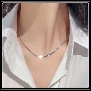 NEW SILVER HERRINGBONE SNAKE CHAIN NECKLACE